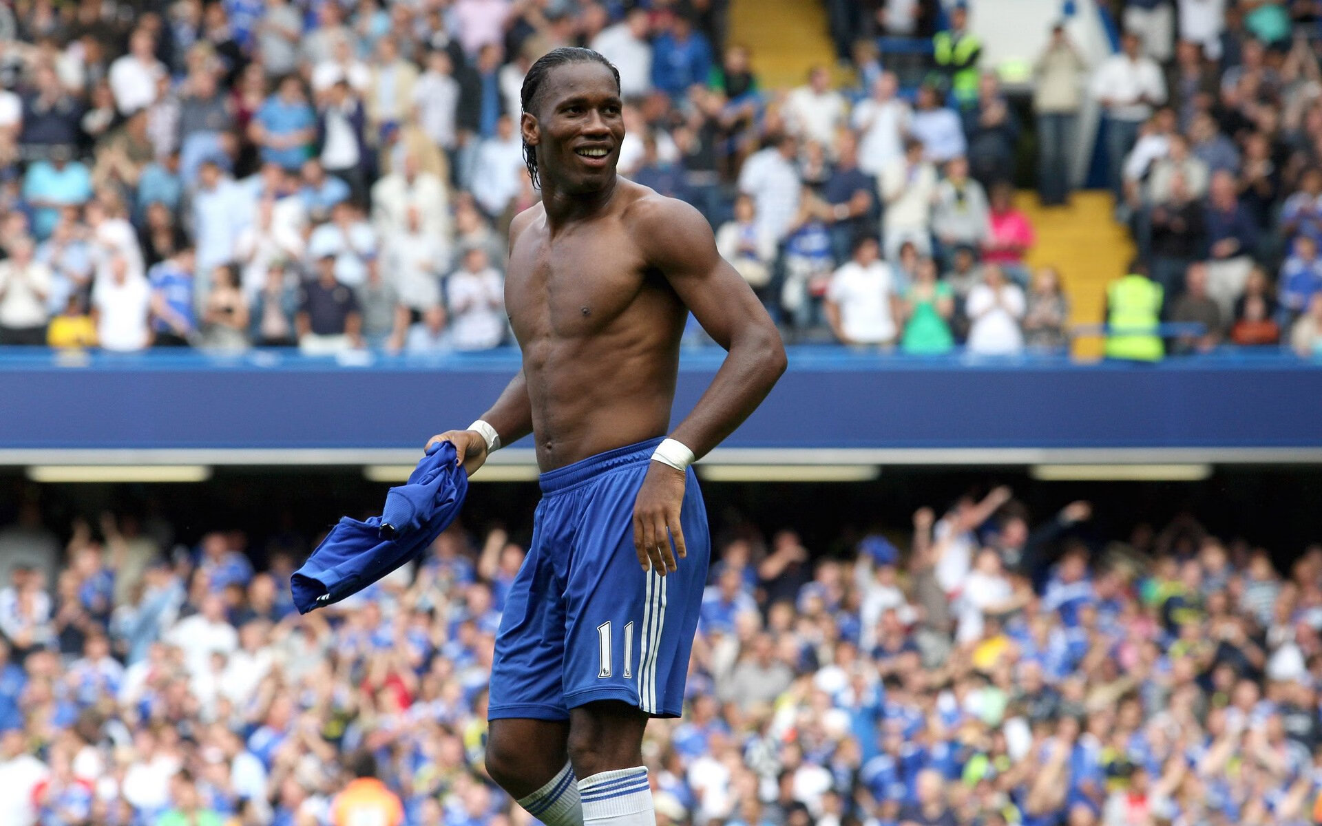 mk官网中国官网-切尔西防守漏洞重重，2-2战平卡拉巴赫，晋级之路更加艰难，切尔西战胜巴萨